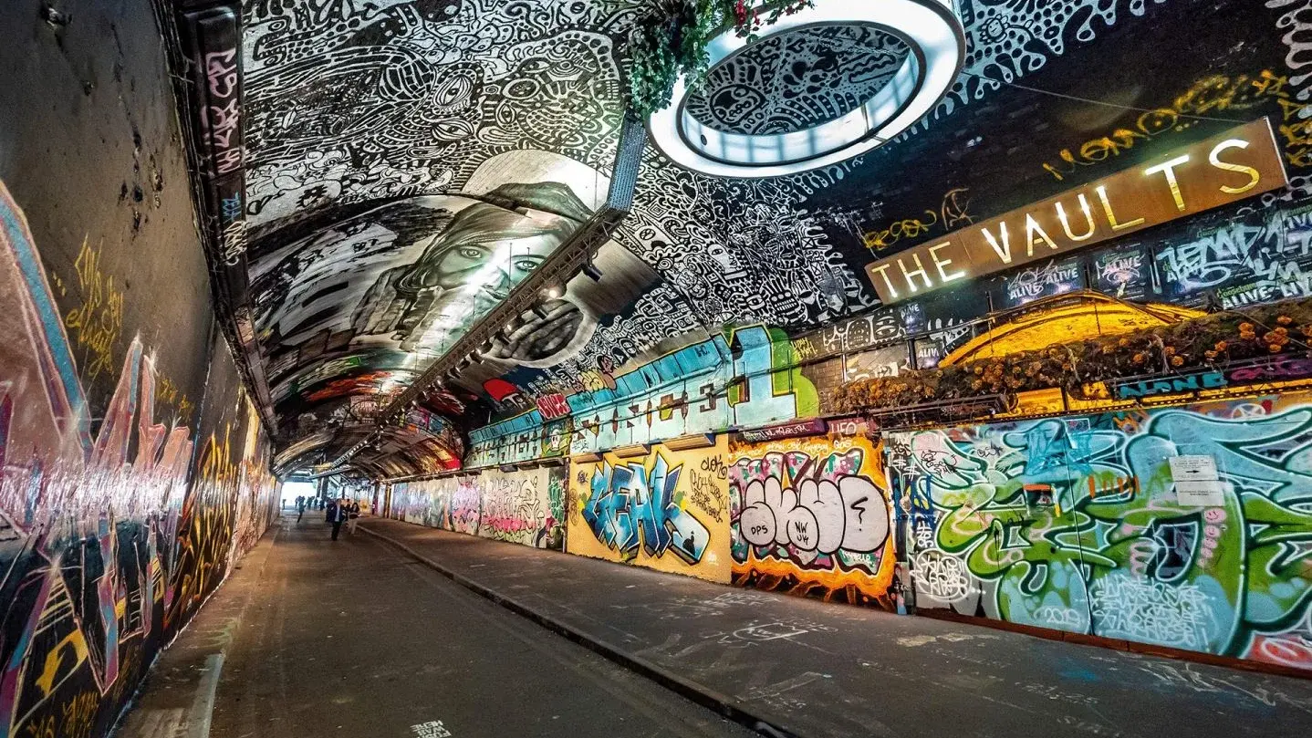 Bailey-Cooper Photography - Leake St Tunnel London - alamy.com